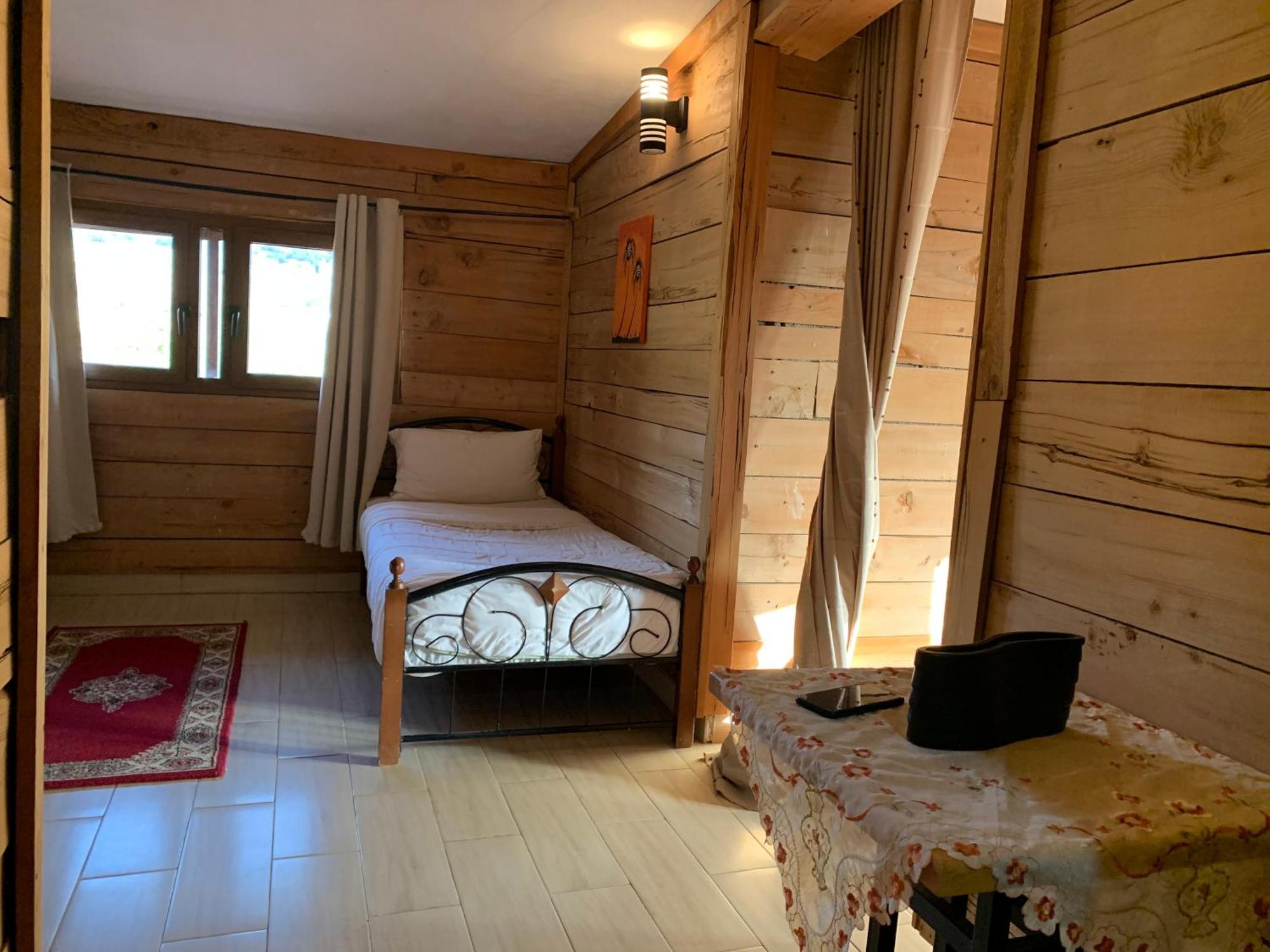 Gasthuis Rise In Valley Ifrane (Ifrane)